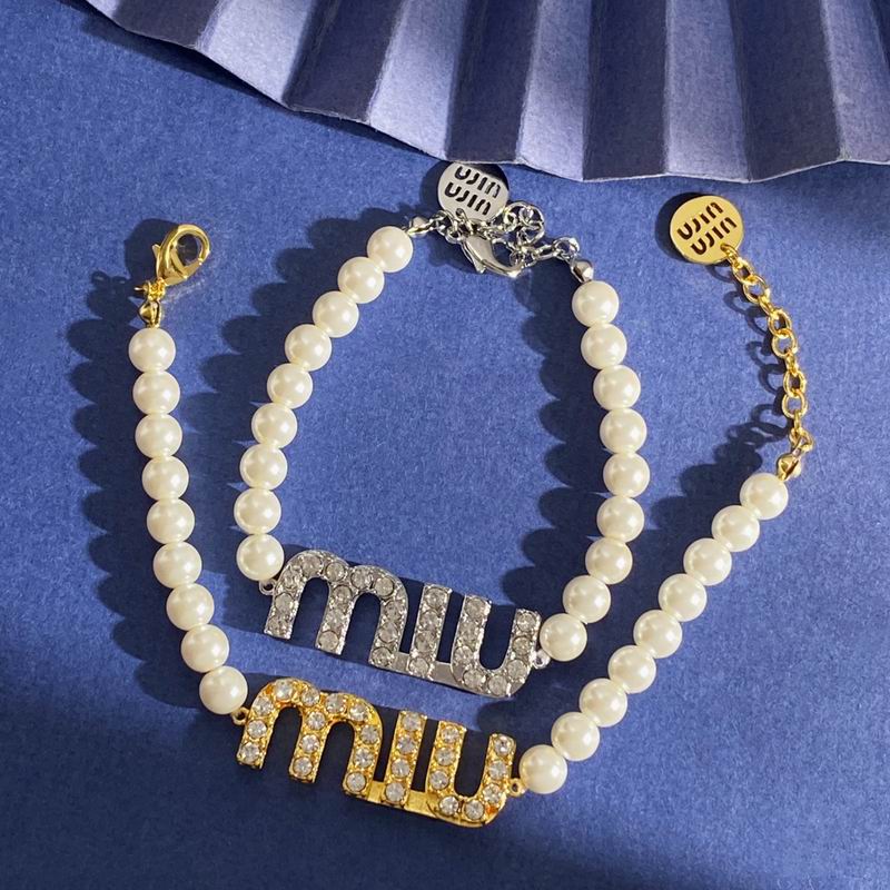 MiuMiu Bracelet 10yxq07